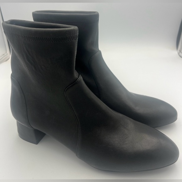 Stuart Weitzman Odetta City 25 Ankle Stretch Pull On Leather Bootie Size 7.5 NEW - Picture 2 of 14